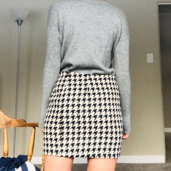 Shein Skirt - Picture 2 of 2